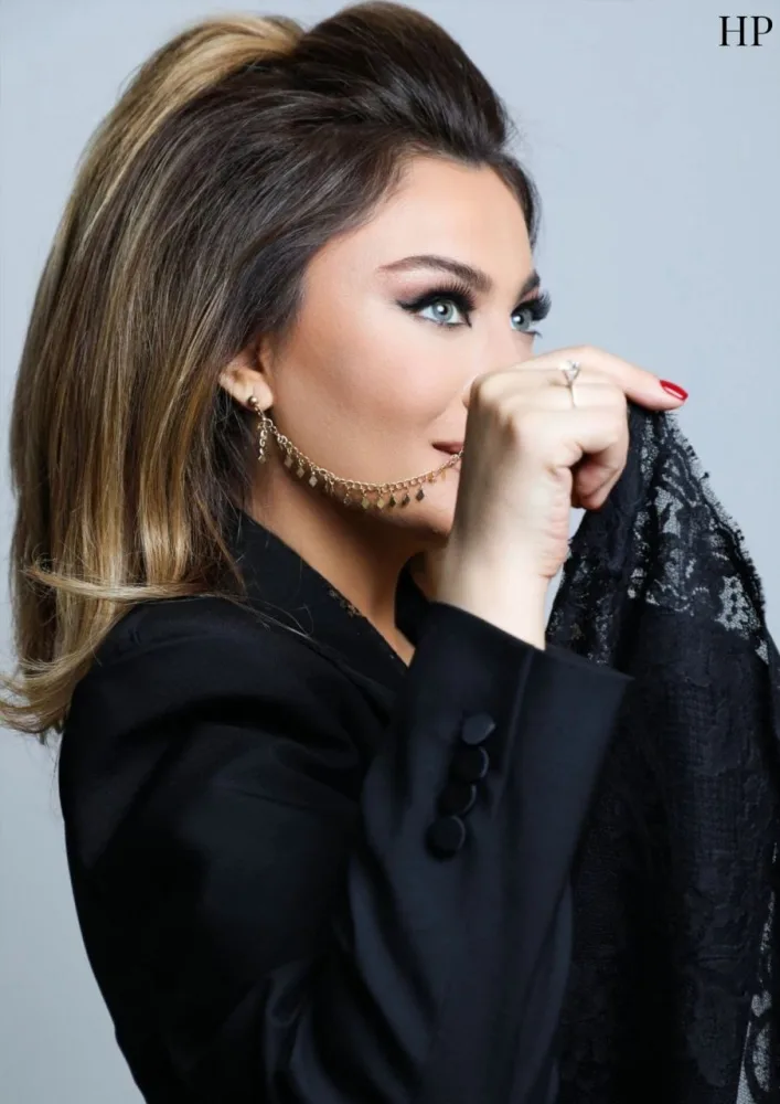 Ruhi Əliyeva ərəb dərgisinin üz qabığında - FOTOLAR