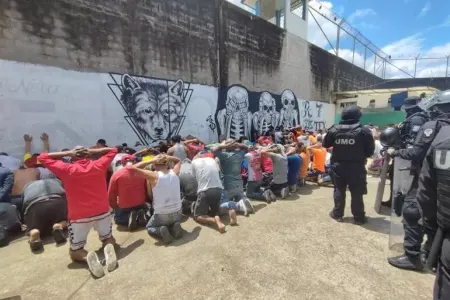Ekvadorda həbsxanada baş verən davada 43 nəfər ölüb