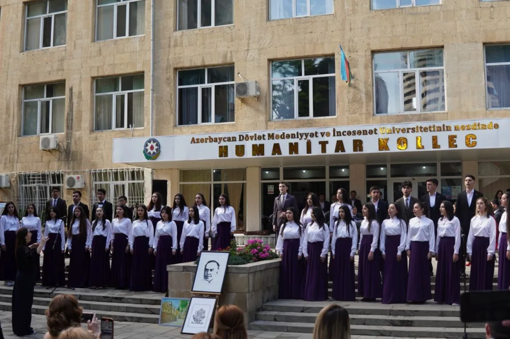 Humanitar Kollecdə ümummili lider Heydər Əliyevin anadan olmasının 99-cu ildönümü qeyd edildi - Fotolar