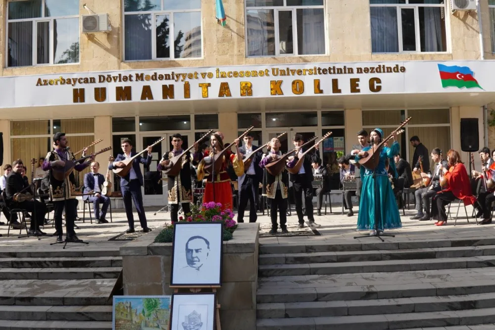 Humanitar Kollecdə ümummili lider Heydər Əliyevin anadan olmasının 99-cu ildönümü qeyd edildi - Fotolar