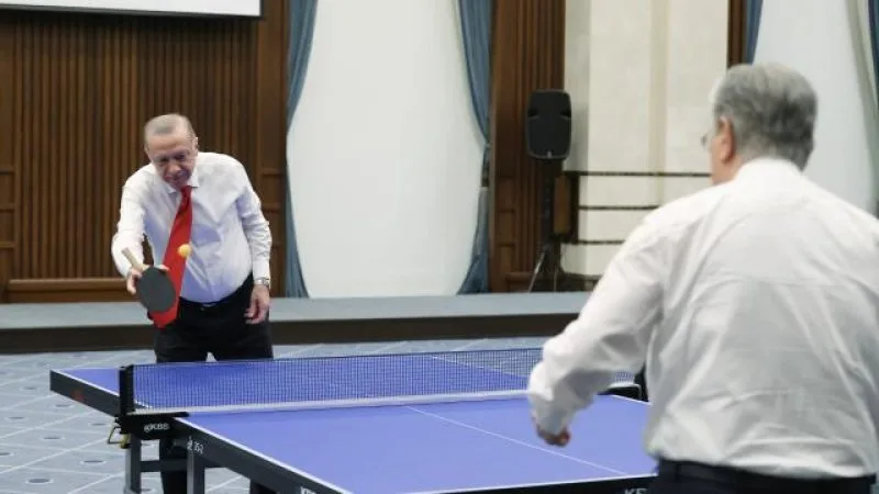 Ərdoğan Tokayevlə tennis oynadı - FOTO