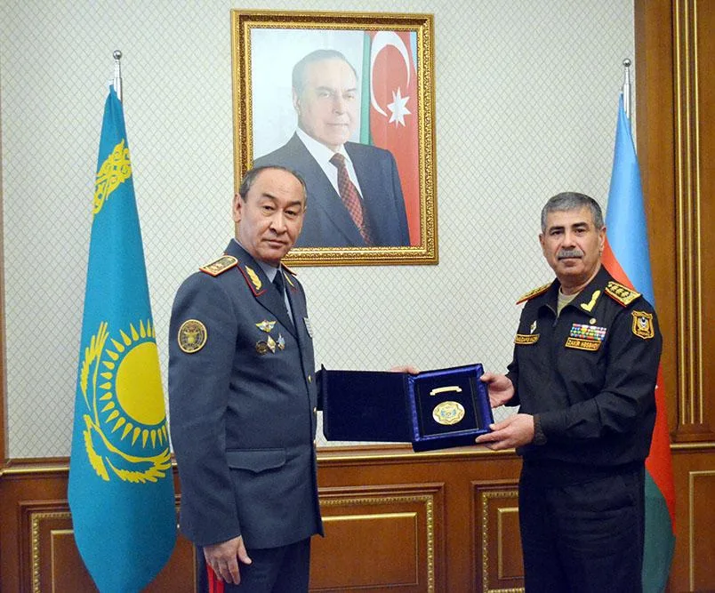 Zakir Həsənov Qazaxıstan MN-in departament rəisi ilə görüşdü - FOTO