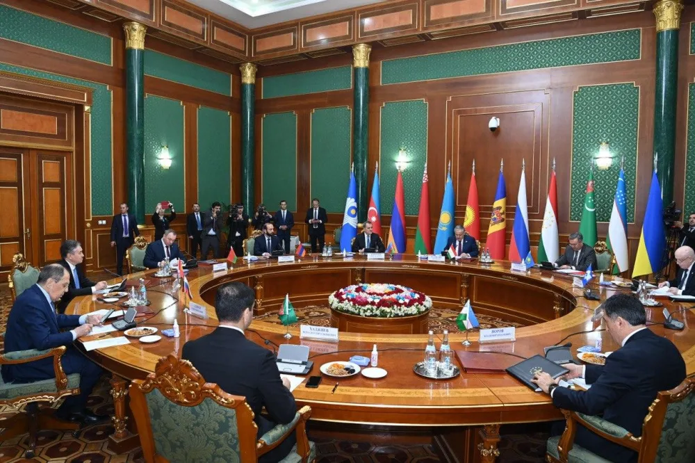 Ceyhun Bayramov MDB XİN başçıları Şurasının iclasında çıxış etdi - FOTO