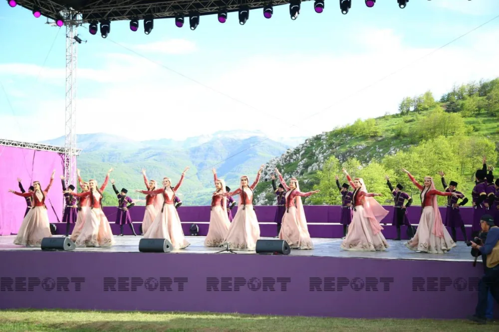 Şuşada keçirilən “Xarıbülbül” Beynəlxalq Folklor Festivalı başa çatıb - FOTO