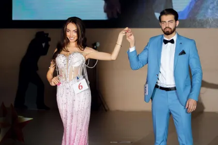 Azərbaycanın ən yaraşıqlı oğlanı və ən gözəl qızı seçildi - FOTO