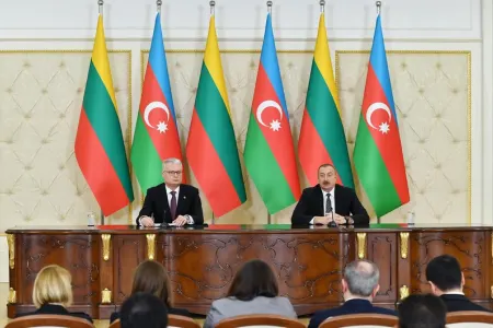 İlham Əliyev: "Biz sülhə sadiqik və ona mümkün ən tez bir zamanda nail olmaq istəyirik"