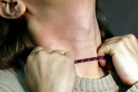 Bakıda qadını elektrik naqili ilə boğaraq öldürən şəxsə hökm oxunub