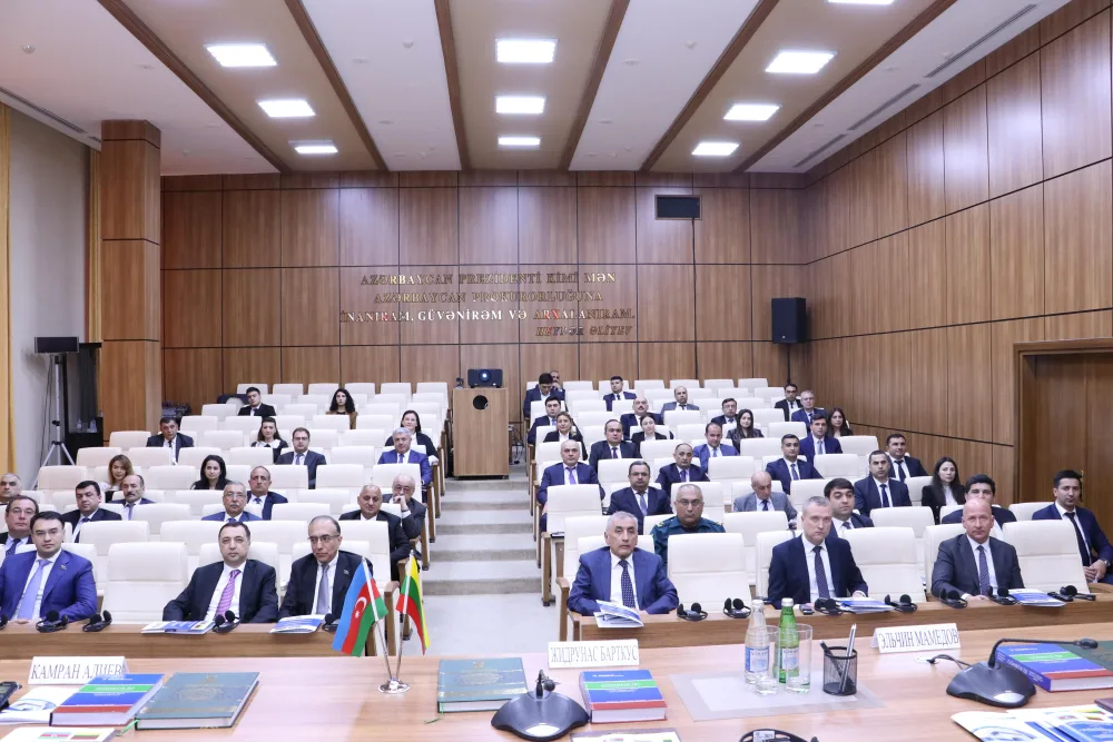 Kamran Əliyevin sədrliyi ilə növbəti iclası keçirildi - FOTO