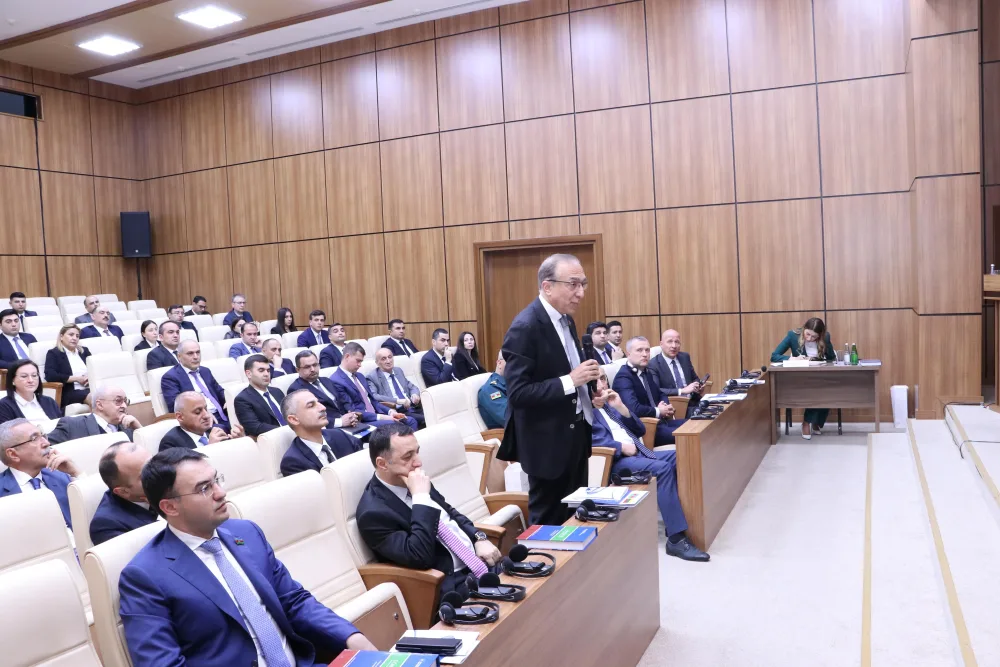 Kamran Əliyevin sədrliyi ilə növbəti iclası keçirildi - FOTO