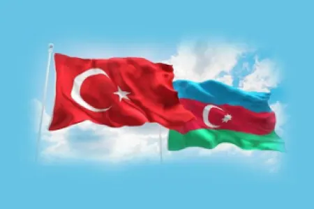 Azərbaycan səfirliyi Türkiyəni milli bayramı münasibətilə təbrik etdi - FOTO
