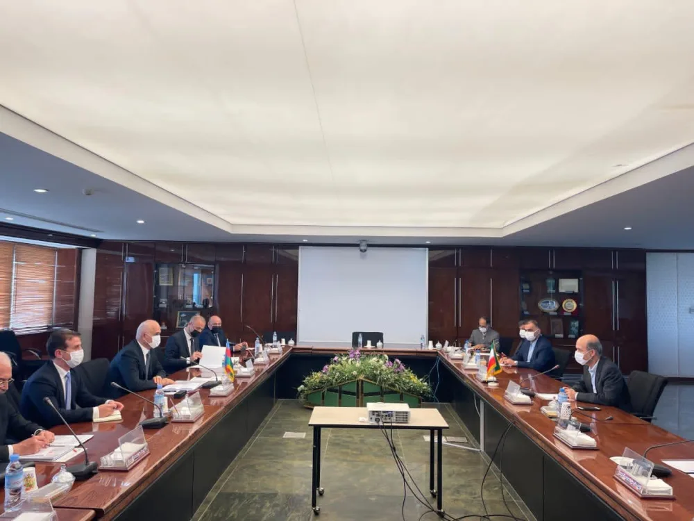 Şahin Mustafayev İranın energetika naziri ilə görüşdü