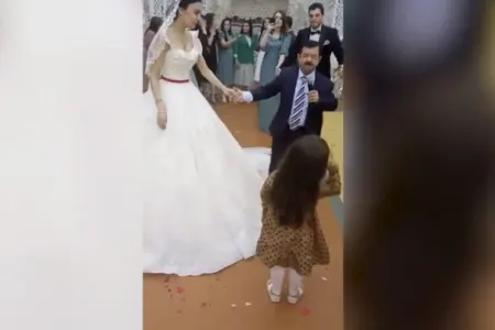 Tanınmış aktyorun qızının toyunda DUYĞULU ANLAR: - Gəlin göz yaşını saxlaya bilmədi – VİDEO