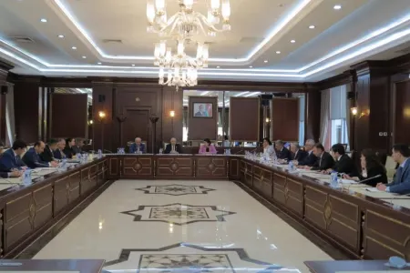 Milli Məclisin komitəsinin iclası keçirilib