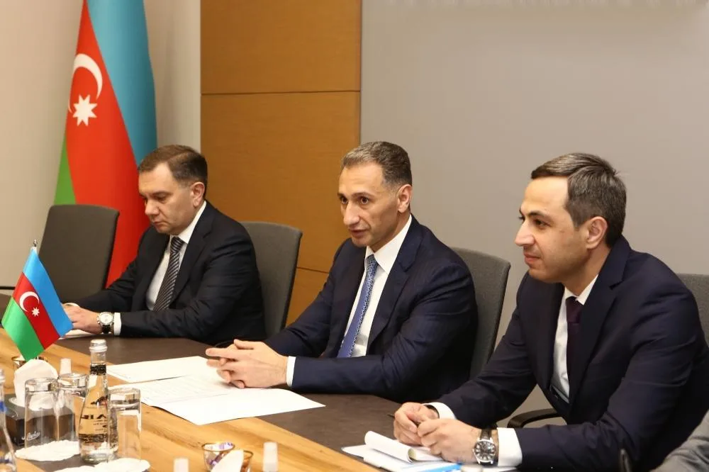 Rəşad Nəbiyev Yuri Ratasla görüşdü