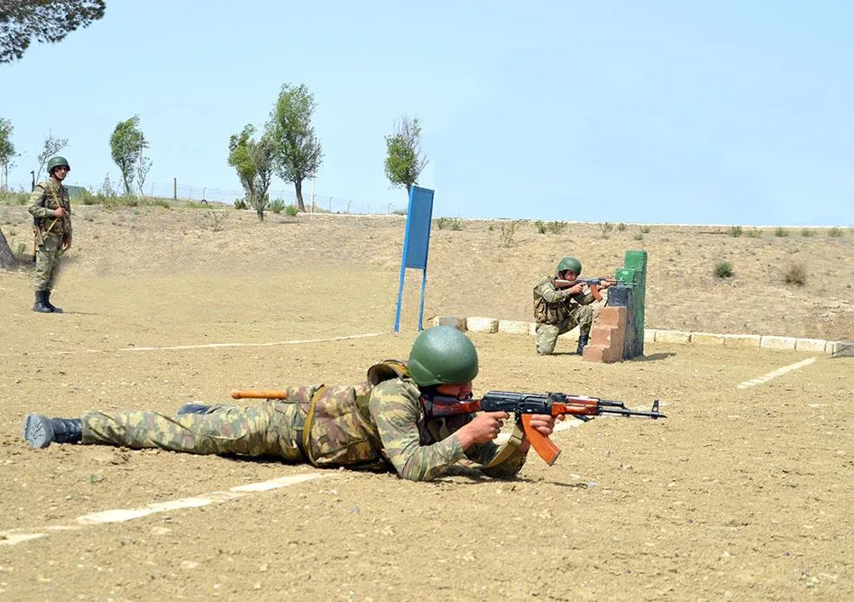 Zakir Həsənov "Qaraheybət"də yeni hərbi infrastruktura baxış keçirildi - VİDEO/FOTO