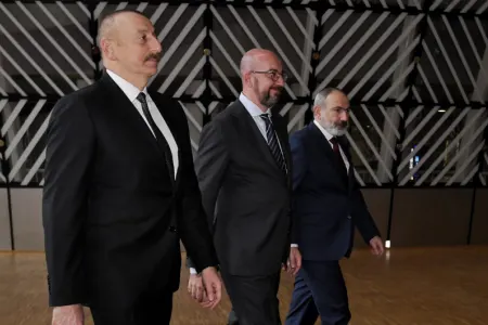 Şarl Mişel Azərbaycan-Ermənistan sərhədinin delimitasiyası üzrə komissiyanın görüşündən yazdı