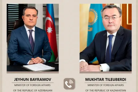 Azərbaycan və Qazaxıstan XİN rəhbərlərinin telefon danışığı oldu