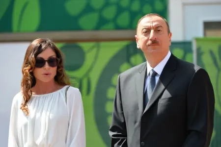 Prezident və xanımına Zəngilan şəhərinin Baş planı təqdim olundu