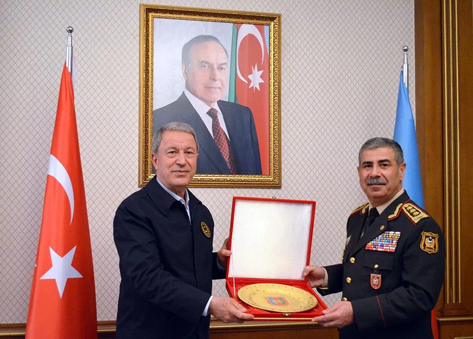 Hulusi Akar Azərbaycana gəldi