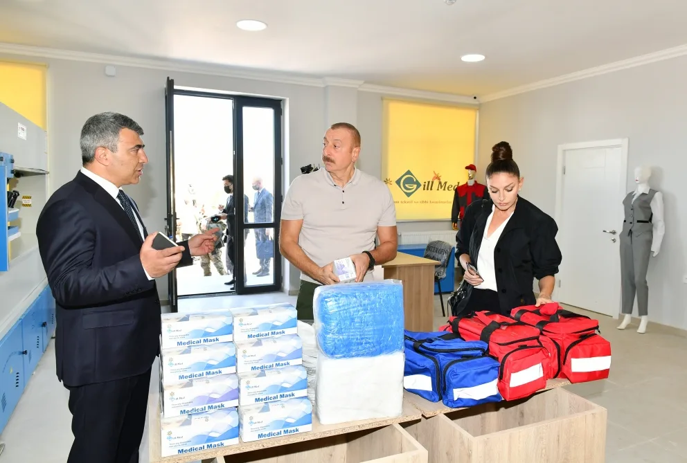 İlham Əliyev və Mehriban Əliyeva “Ağıllı kənd”in açılış mərasimində iştirak ediblər - YENİLƏNİB + FOTO