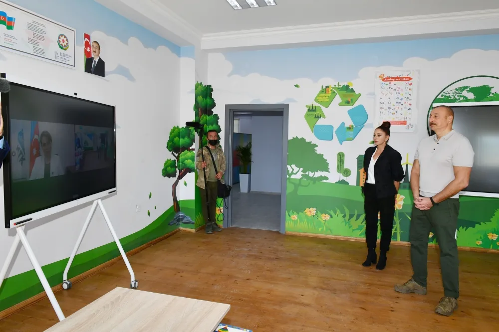 İlham Əliyev və Mehriban Əliyeva “Ağıllı kənd”in açılış mərasimində iştirak ediblər - YENİLƏNİB + FOTO