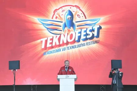 “Küləyi sərt, insanı mərd Bakıda tarixi görüşə imza atırıq”