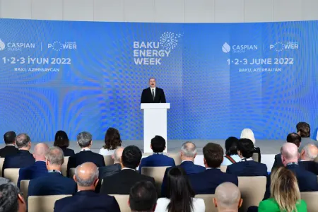 Prezidentdən “Bakı Enerji Həftəsi”nin iştirakçılarına MÜRACİƏT