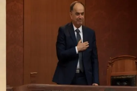 Bayram Beqayı Albaniyanın yeni prezidenti seçili