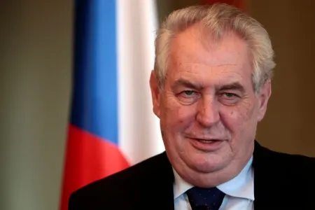 Miloş Zeman eynicinsli nikahlara "yox" dedi