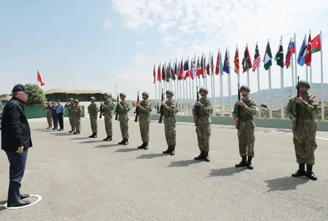 Ərdoğan Azərbaycan hərbçilərinin qatıldığı təlimi izləyir - FOTO