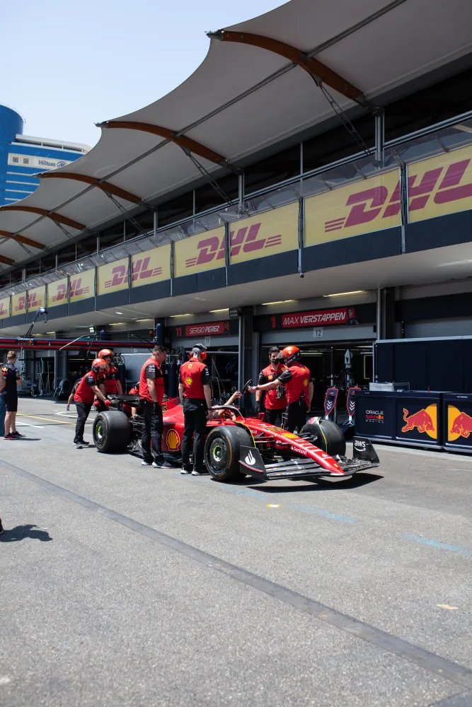 Möhtəşəm Bakı “Pit walk”u baş tutdu - FOTOLAR