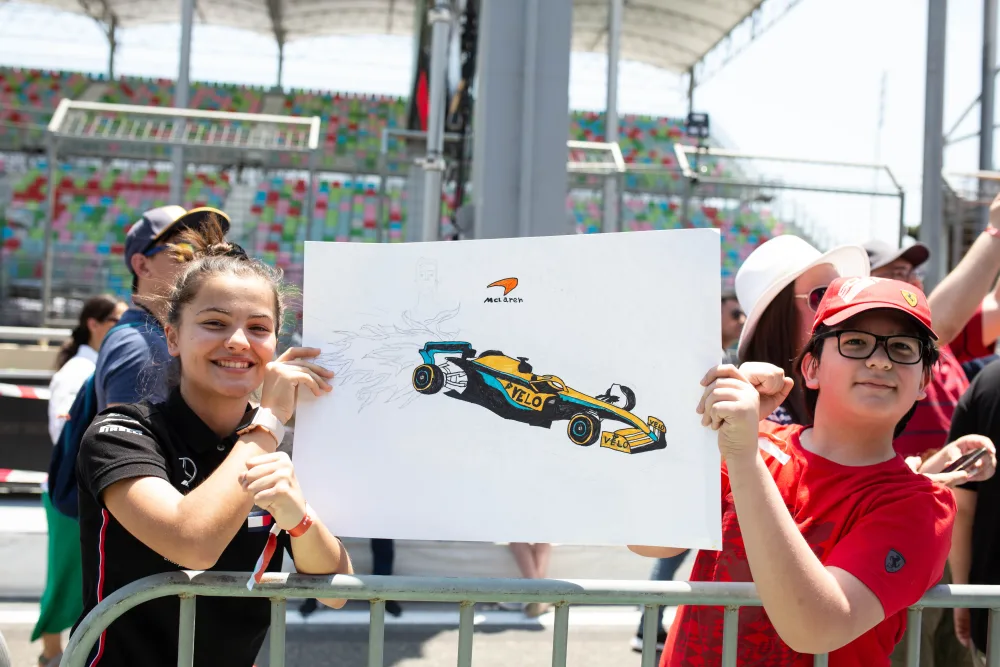 Möhtəşəm Bakı “Pit walk”u baş tutdu - FOTOLAR