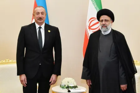 İlham Əliyev İran Prezidentinə başsağlığı verib