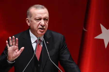 Ərdoğan 3 dildə Yunanıstana xəbərdarlıq etdi - “Ağlını başına yığsın”