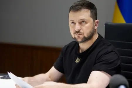 "Rusiya 400-ə yaxın beynəlxalq müqaviləni pozub" - Zelenski