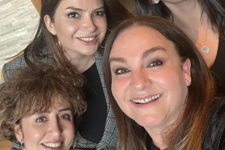 Azərbaycanlı aktrisa Polad Bülbüloğlunun qızı ilə - FOTO