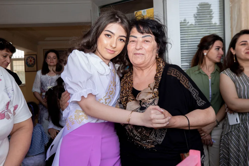 Əlvida, məktəb! - Bu məzunlar üçün də - "Son Zəng" çalındı