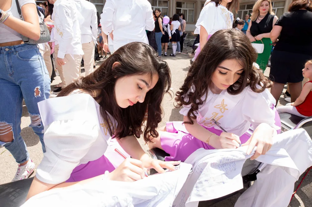 Əlvida, məktəb! - Bu məzunlar üçün də - "Son Zəng" çalındı