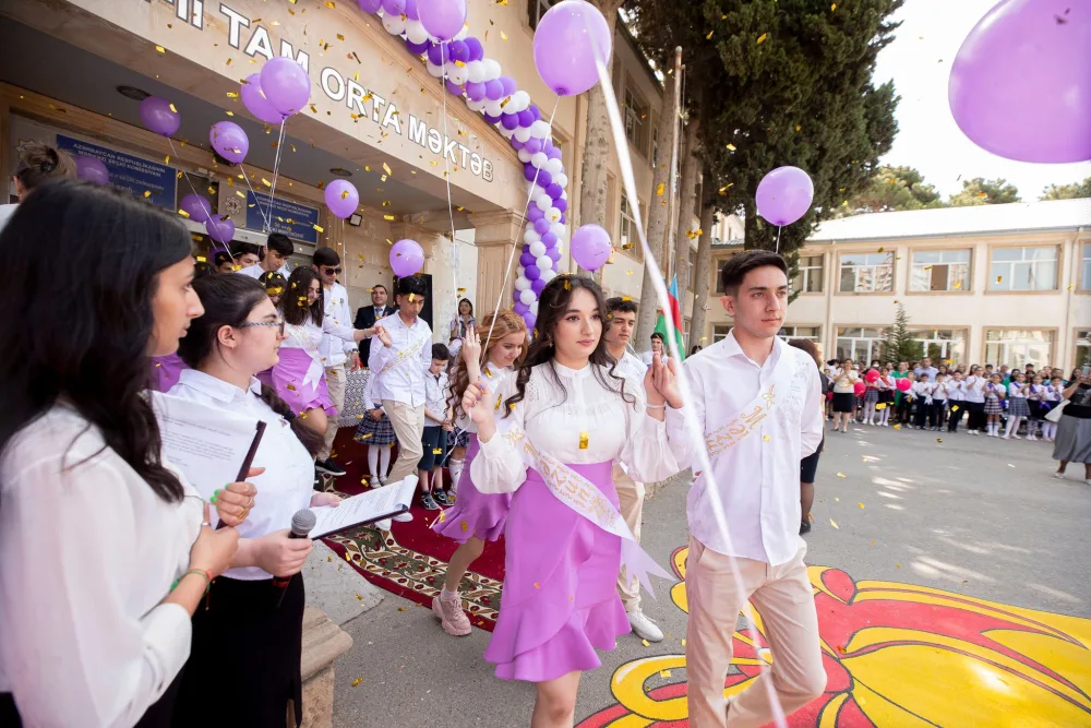 Əlvida, məktəb! - Bu məzunlar üçün də - "Son Zəng" çalındı