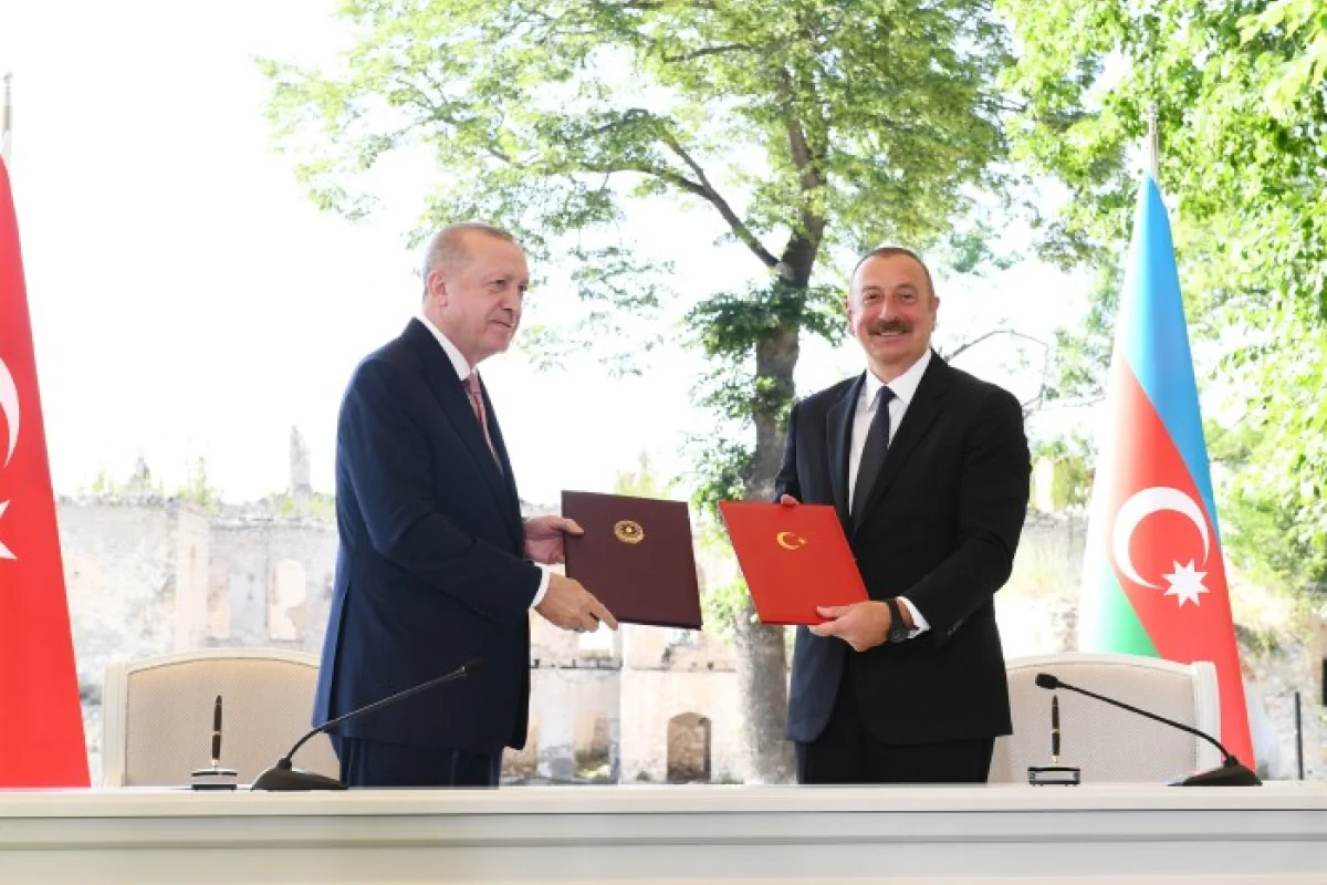 Şuşa Bəyannaməsinin imzalanmasından bir il ötür