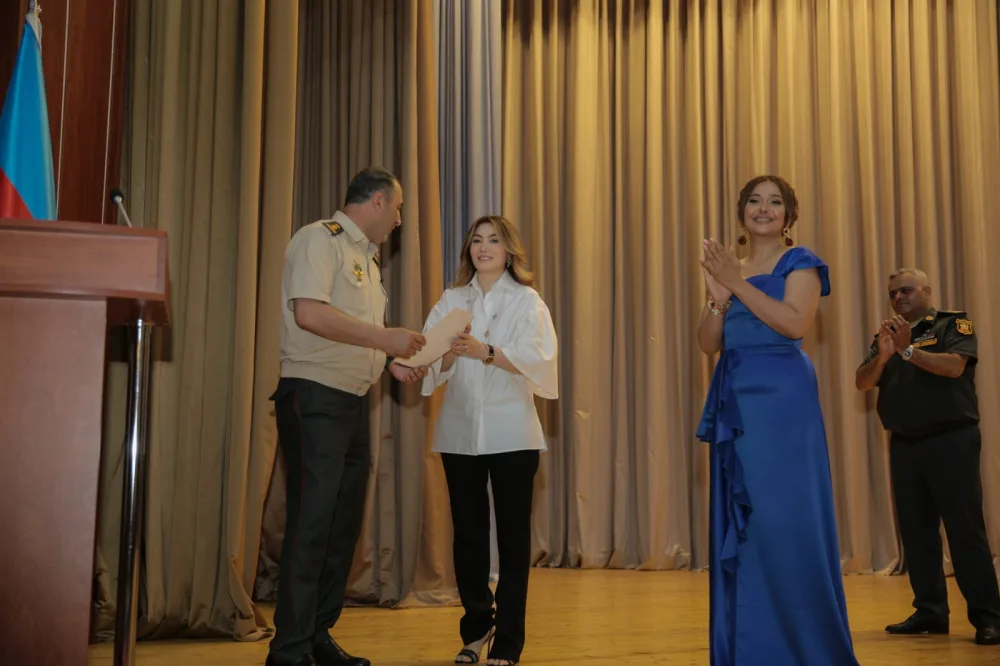 Qurtuluş Günü hərbçilərlə qeyd olundu - Ruhi Əliyeva təltif edildi - FOTO