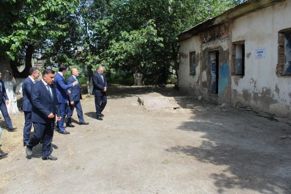 Mədəniyyət naziri Sabirabadda tarixi tikiliyə baxış keçirdi - FOTO