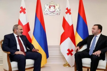 Qaribaşvili və Paşinyan regiondakı vəziyyəti müzakirə etdi