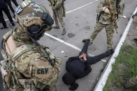 Ukrayna Nazirlər Kabinetində rus agentləri ifşa edildi - VİDEO