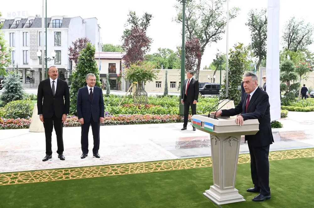 Prezidentlər Daşkənddə Heydər Əliyev Meydanının açılışını etdilər - YENİLƏNİB - FOTO