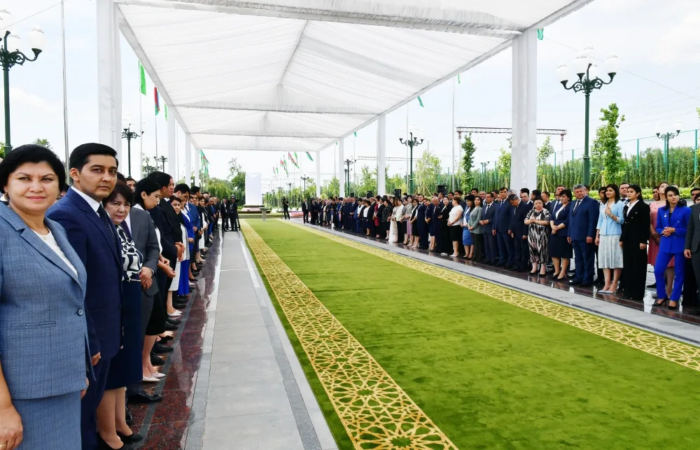 Prezidentlər Daşkənddə Heydər Əliyev Meydanının açılışını etdilər - YENİLƏNİB - FOTO