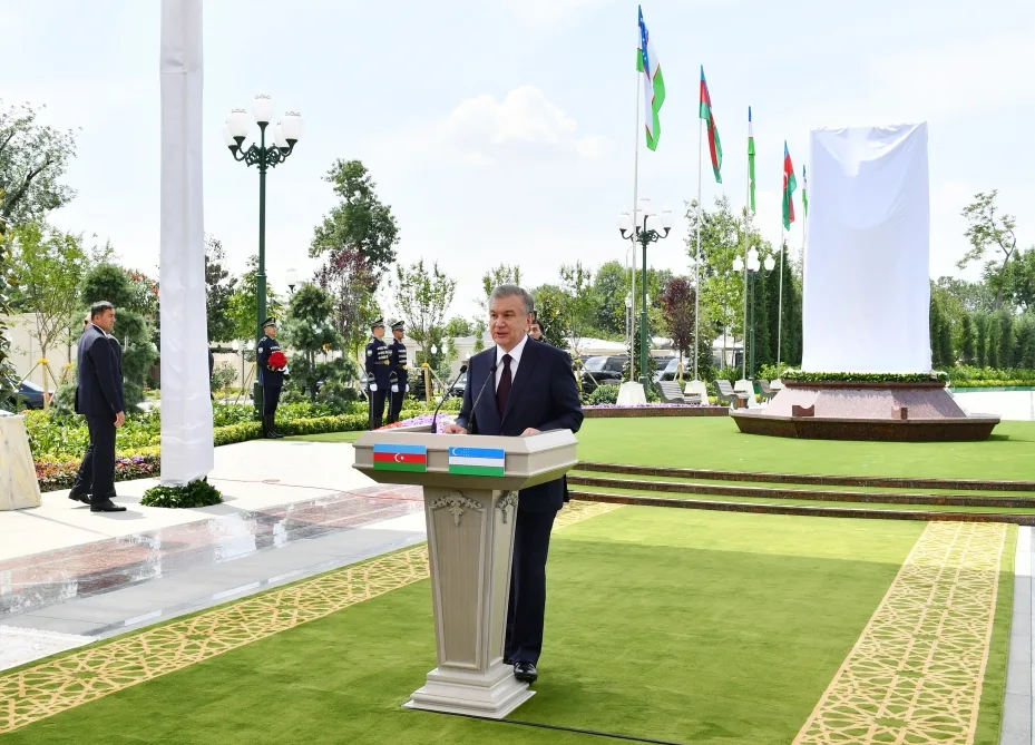 Prezidentlər Daşkənddə Heydər Əliyev Meydanının açılışını etdilər - YENİLƏNİB - FOTO
