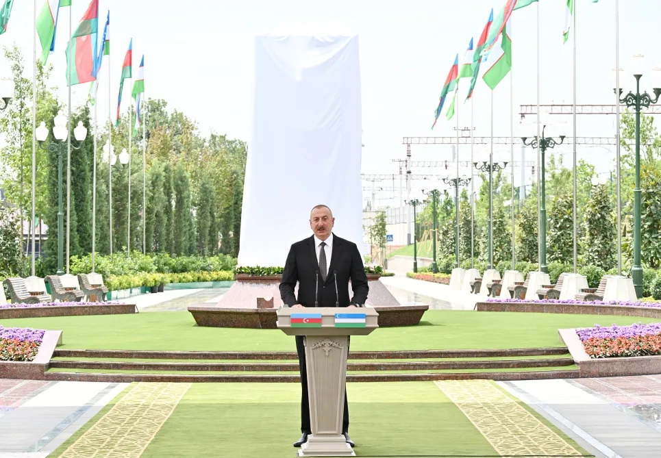 Prezidentlər Daşkənddə Heydər Əliyev Meydanının açılışını etdilər - YENİLƏNİB - FOTO