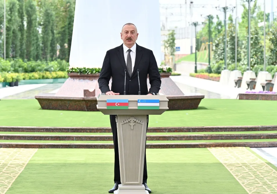Prezidentlər Daşkənddə Heydər Əliyev Meydanının açılışını etdilər - YENİLƏNİB - FOTO