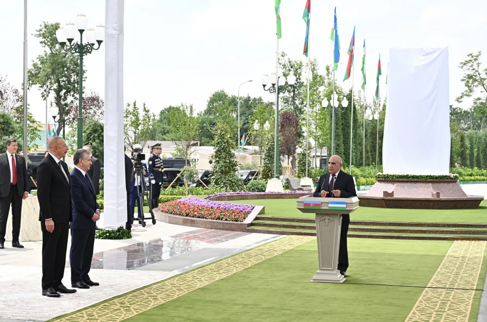 Prezidentlər Daşkənddə Heydər Əliyev Meydanının açılışını etdilər - YENİLƏNİB - FOTO